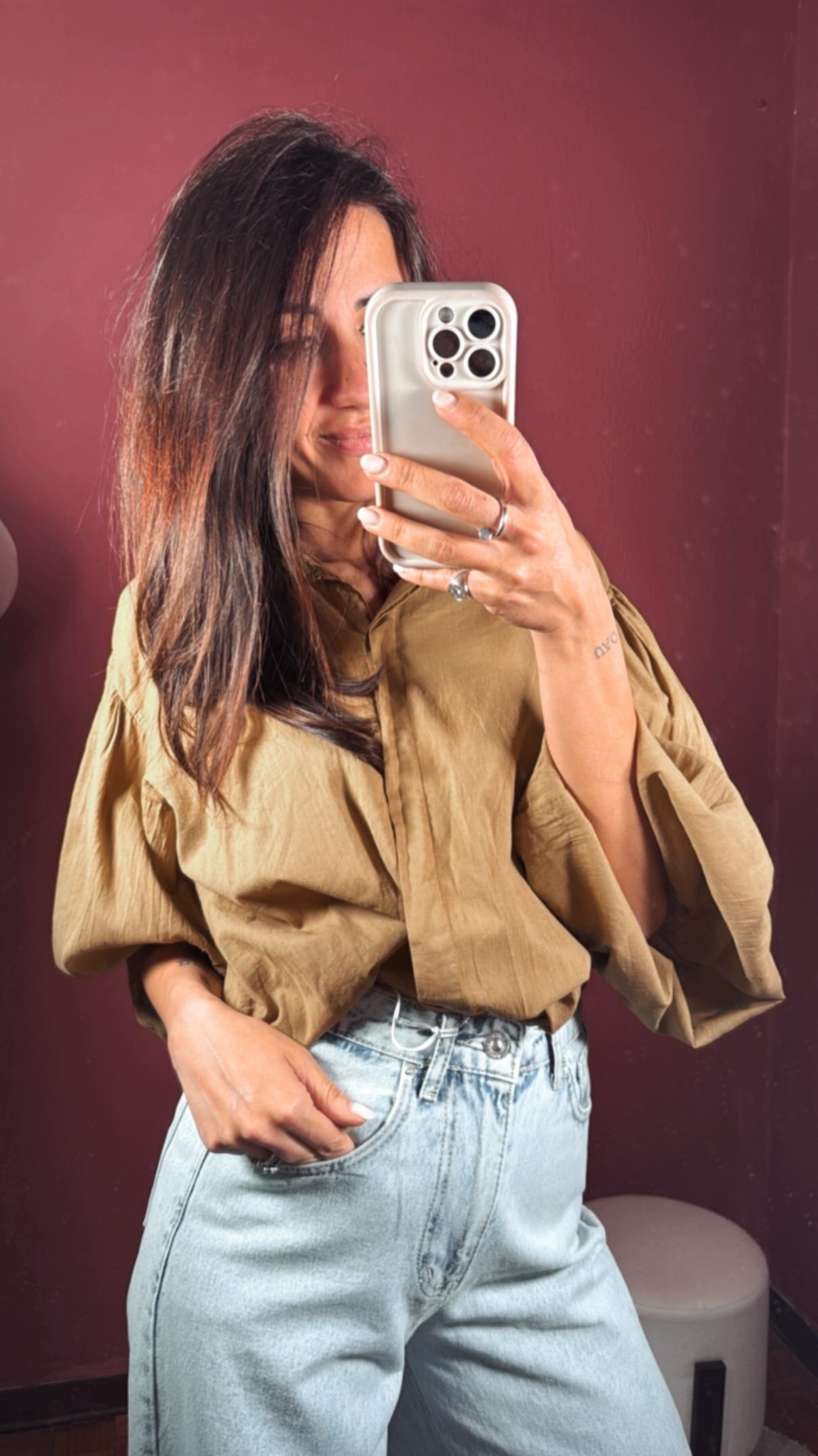 Camicia con manica a sbuffo